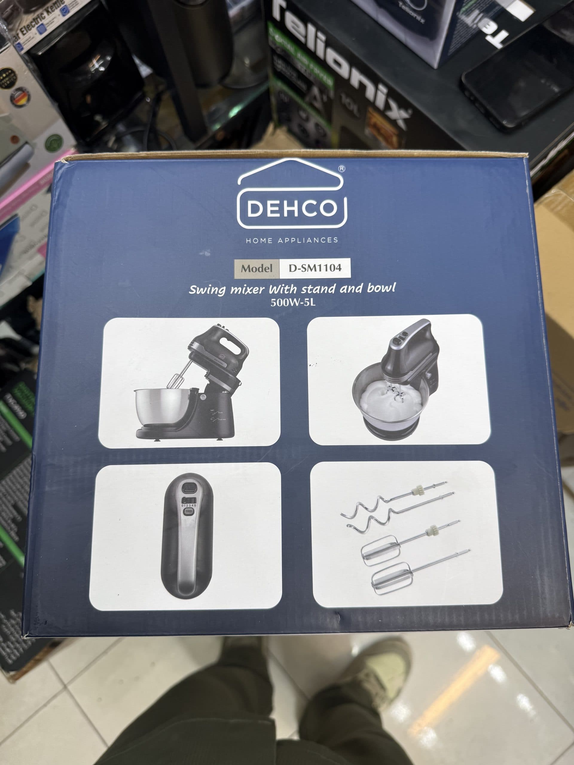 همزن ایستاده دهکو DEHCO مدل D-SM1104 با ظرف ۵ لیتری، توان ۵۰۰ وات، ۵ سرعت با حالس پالس، قابلیت جدا شدن به همزن دستی، ظرف استیل چرخان، کلاس انرژی A|اورجینال(عمده و تک) — تصویر ۳