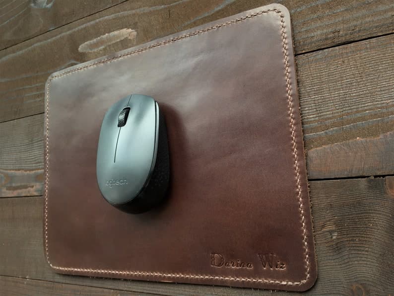 موس پد چرم طبیعی مدل Mousepad 22 | سیلوا چرم — تصویر ۴