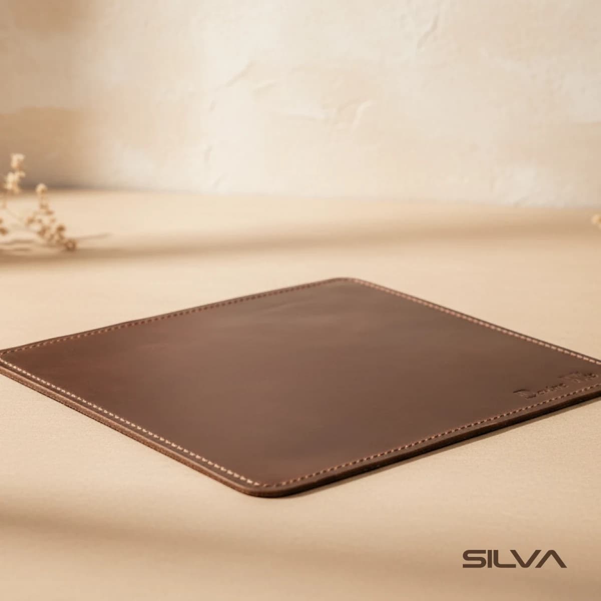موس پد چرم طبیعی مدل Mousepad 22 | سیلوا چرم — تصویر ۶