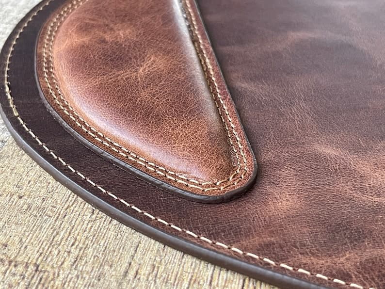 موس پد چرم طبیعی مدل Mousepad 20 | سیلوا چرم — تصویر ۳