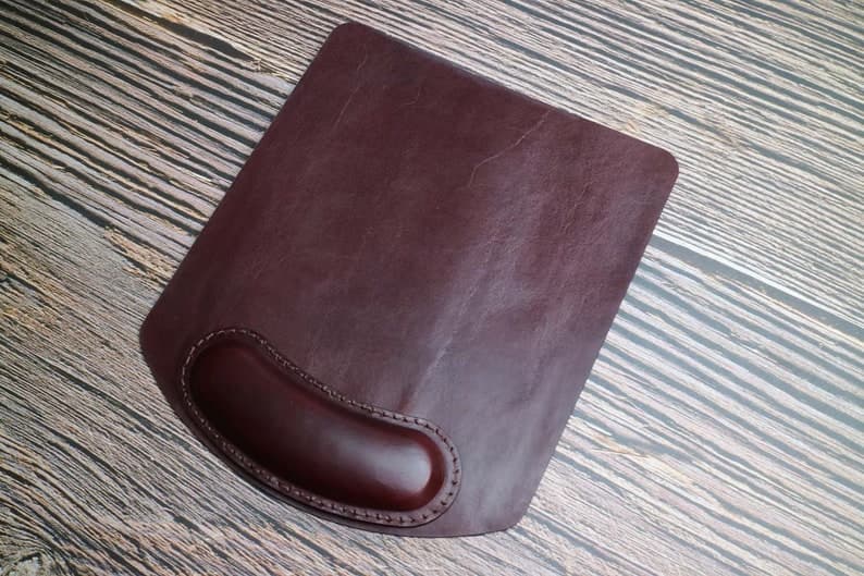 موس پد چرم طبیعی مدل Mousepad 19 | سیلوا چرم — تصویر ۵