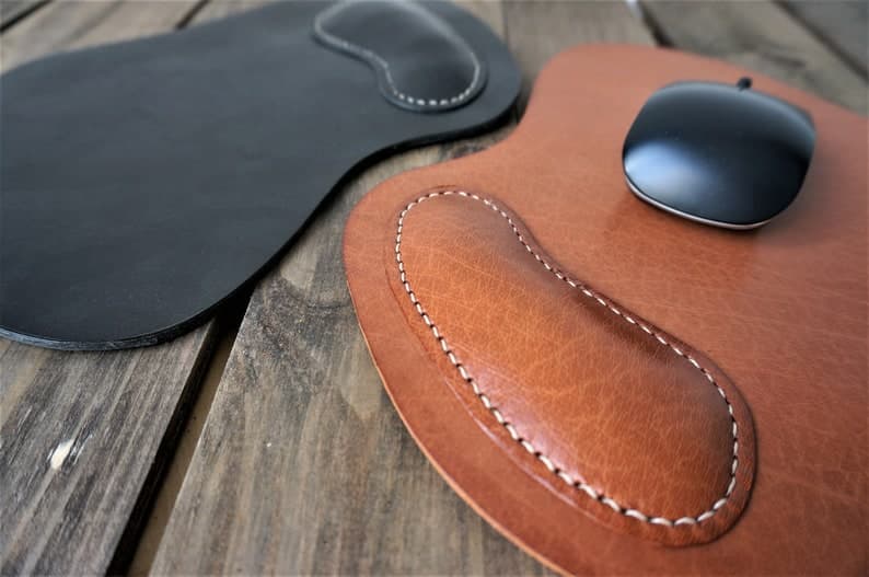 موس پد چرم طبیعی مدل Mousepad 15 | سیلوا چرم — تصویر ۸