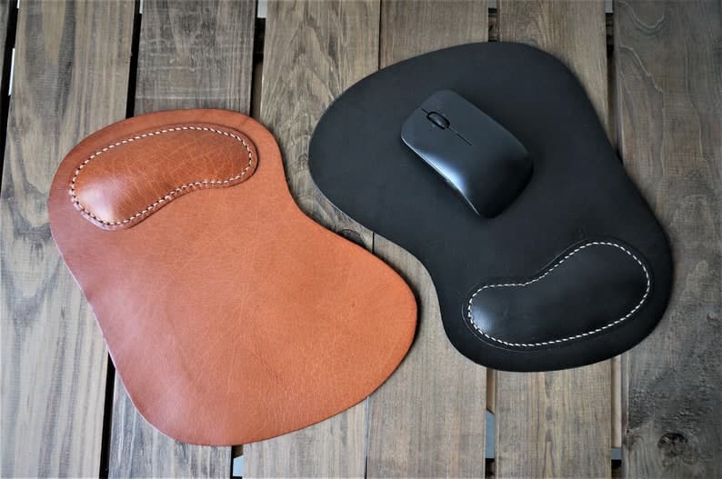 موس پد چرم طبیعی مدل Mousepad 15 | سیلوا چرم — تصویر ۷