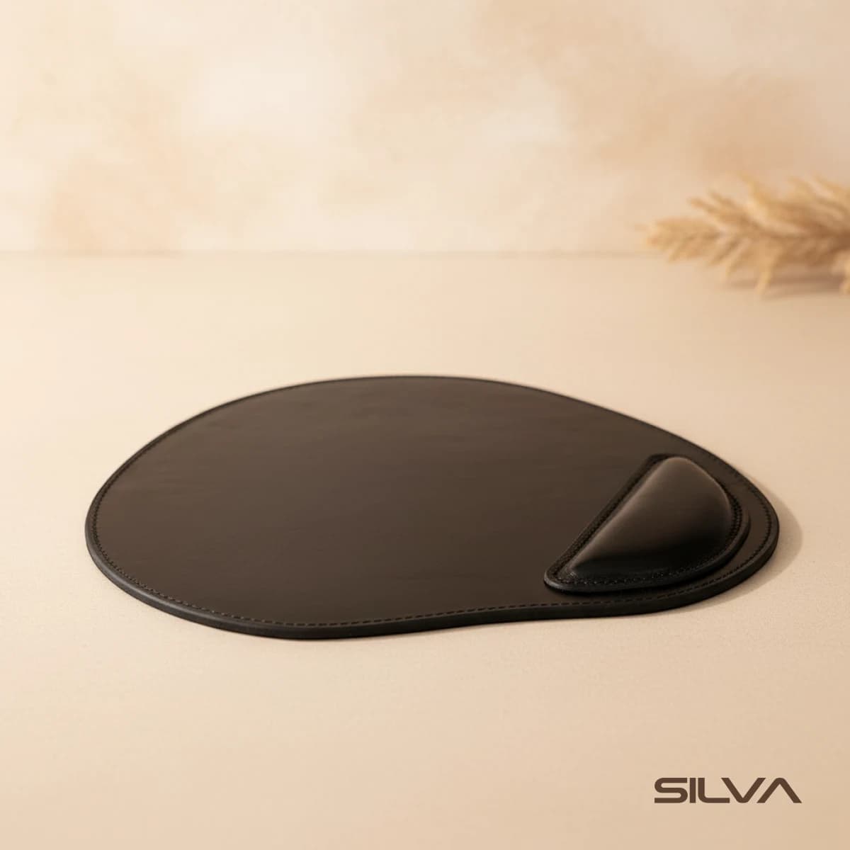 موس پد چرم طبیعی مدل Mousepad 11 | سیلوا چرم — تصویر ۹