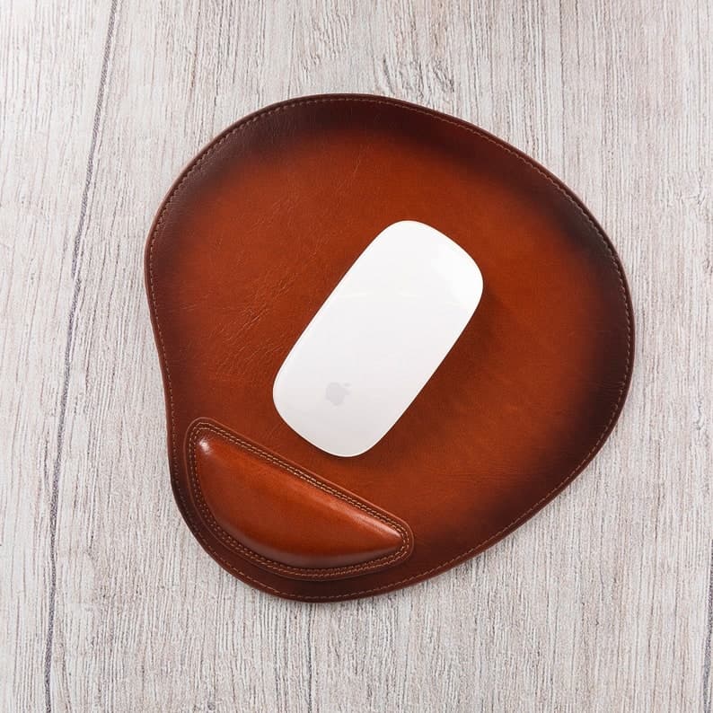 موس پد چرم طبیعی مدل Mousepad 11 | سیلوا چرم — تصویر ۳