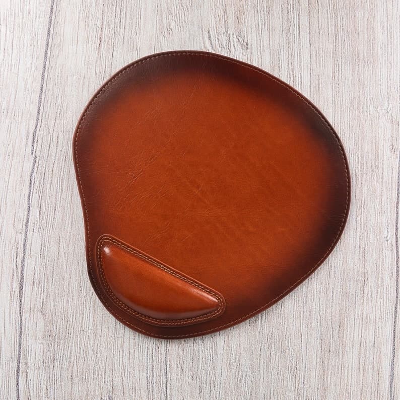 موس پد چرم طبیعی مدل Mousepad 11 | سیلوا چرم — تصویر ۵