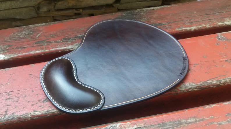 موس پد چرم طبیعی مدل Mousepad 04 | سیلوا چرم — تصویر ۲
