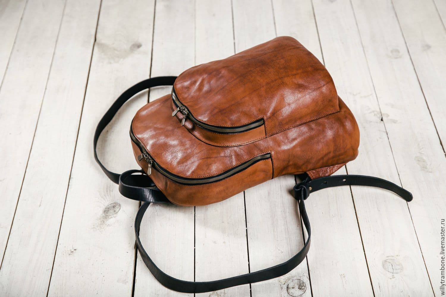 کوله پشتی چرم طبیعی مدل Back Pack 16 | سیلوا چرم — تصویر ۳