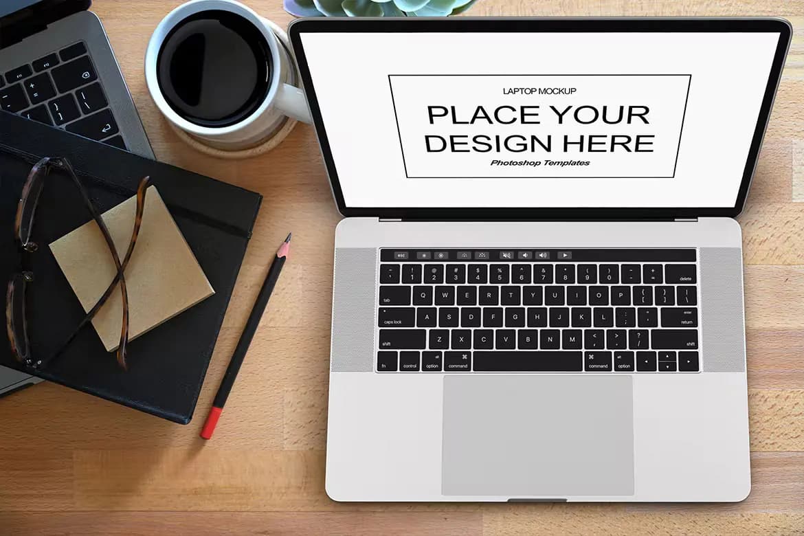 موکاپ لپ تاپ مک بوک — تصویر ۳