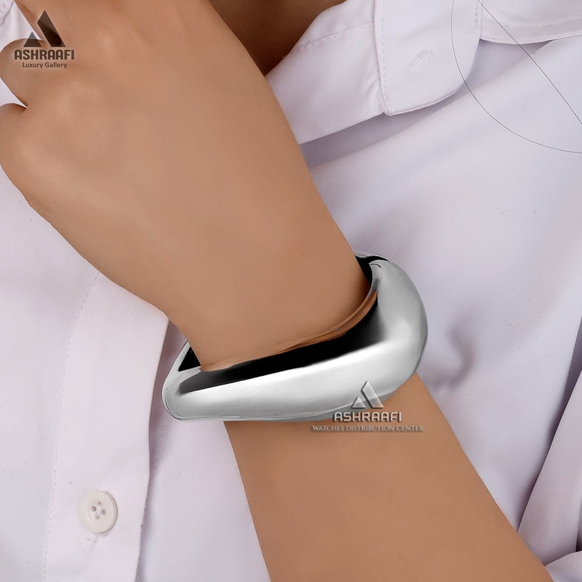 دستبند پهن آینهای Silver Bracelet 04 — تصویر ۳