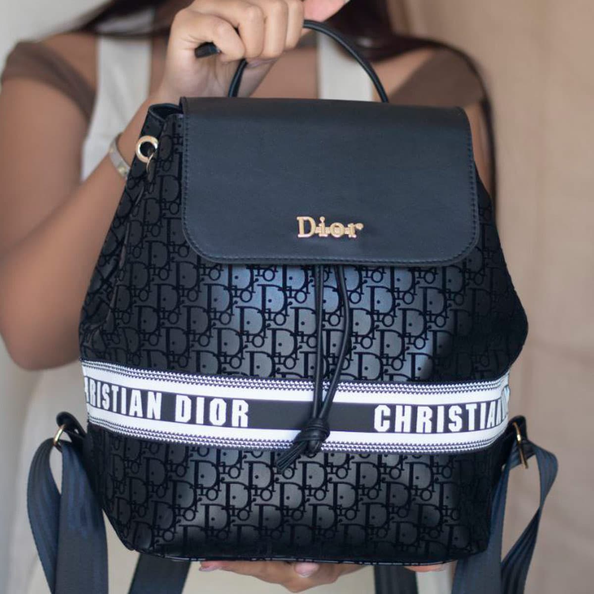 کوله پشتی طرح دار دیور Dior Backpack A02 — تصویر ۳