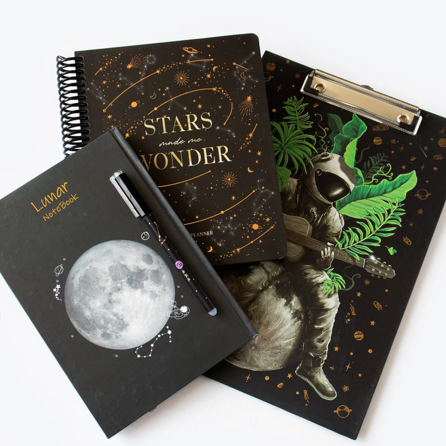 پک هدیه فضانورد