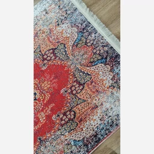 فرشینه | فرش چاپی برند حسن نیا چاپی مخمل شنل طرح سنتی وینتیج h236 (پس کرایه) — تصویر ۶