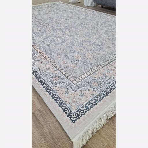 فرشینه | فرش چاپی برند حسن نیا چاپی مخمل طرح افشان طوسی U30 (پس کرایه) — تصویر ۲