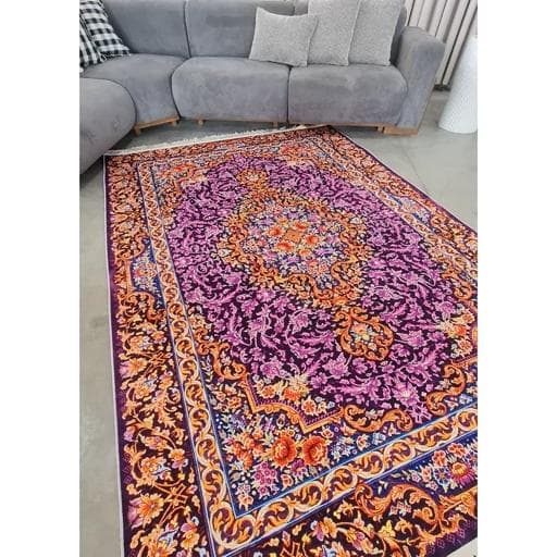 فرشینه | فرش چاپی برند حسن نیا چاپی مخمل سنتی بنفش نارنجی کد 029 (پس کرایه)