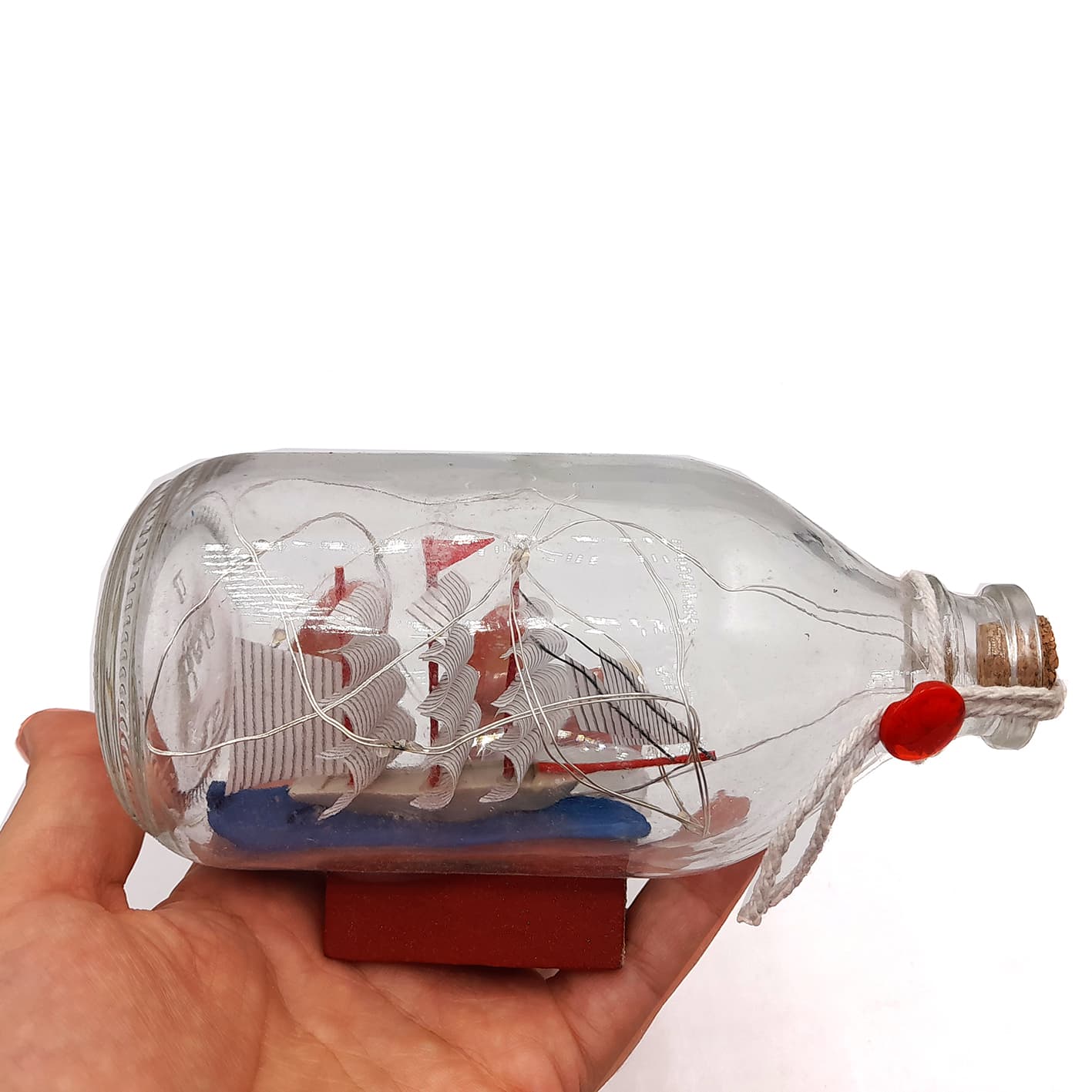 کشتی چوبی در بطری چراغ دار سایز 15 سانتی متر — تصویر ۲
