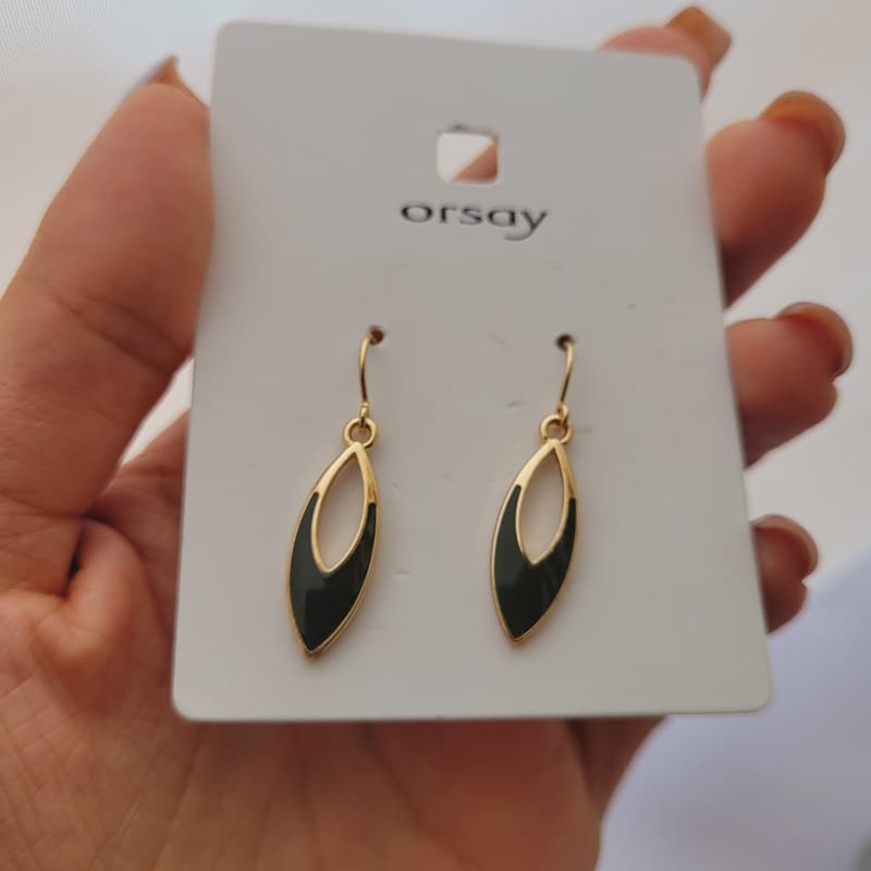 گوشواره آویز مینا مجلسی — تصویر ۳