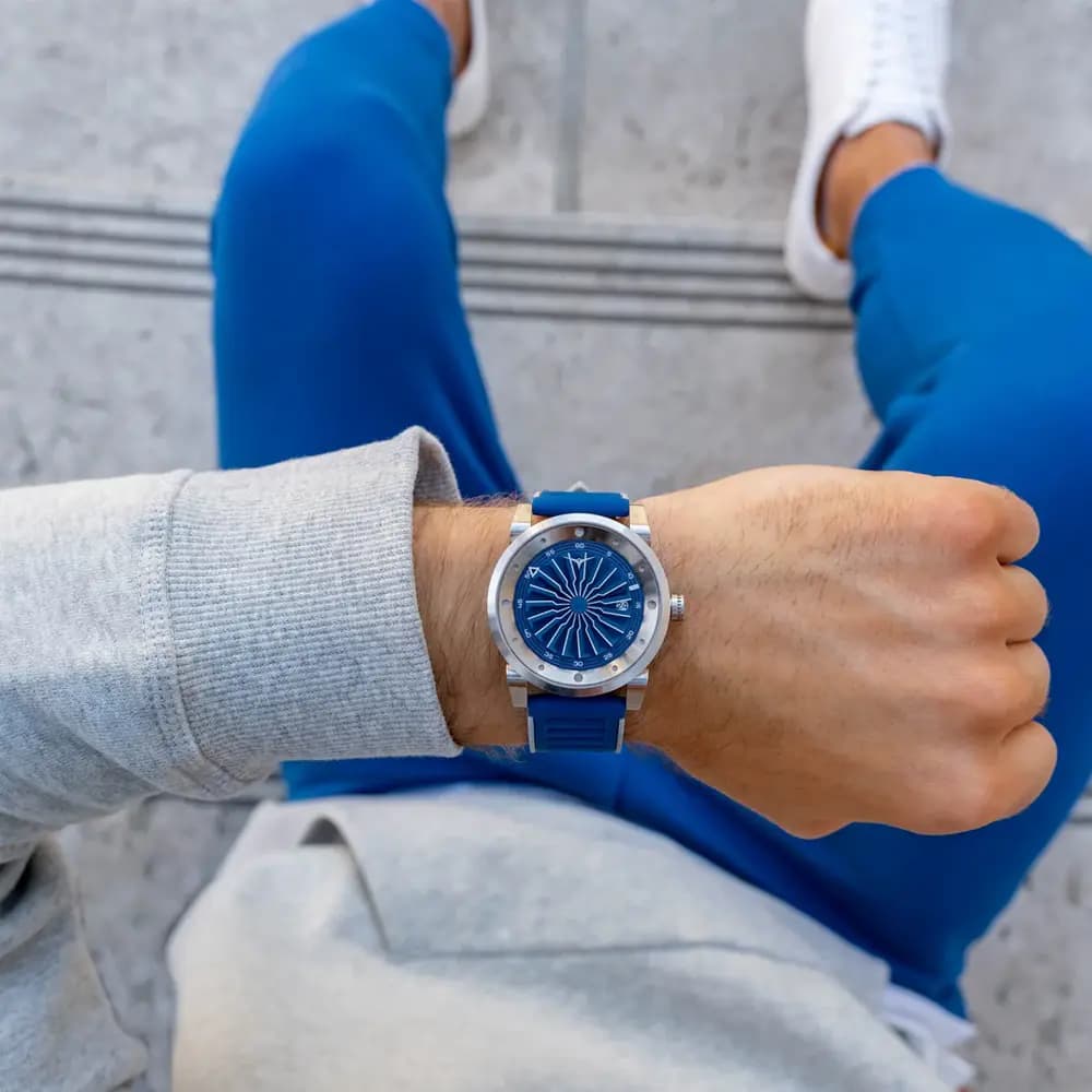 ساعت مردانه آنالوگ زینوو مدل BLADE ZINVO COBALT — تصویر ۳
