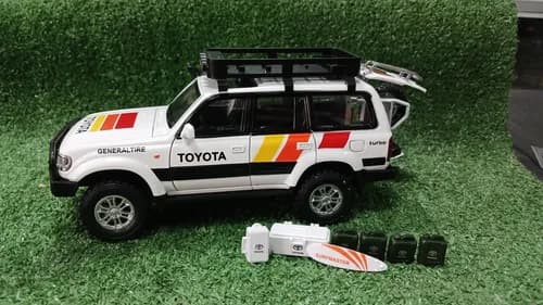 ماشین فلزی چه ژی مدل Toyota Land Cruiser LC80 کد CZ609A — تصویر ۸