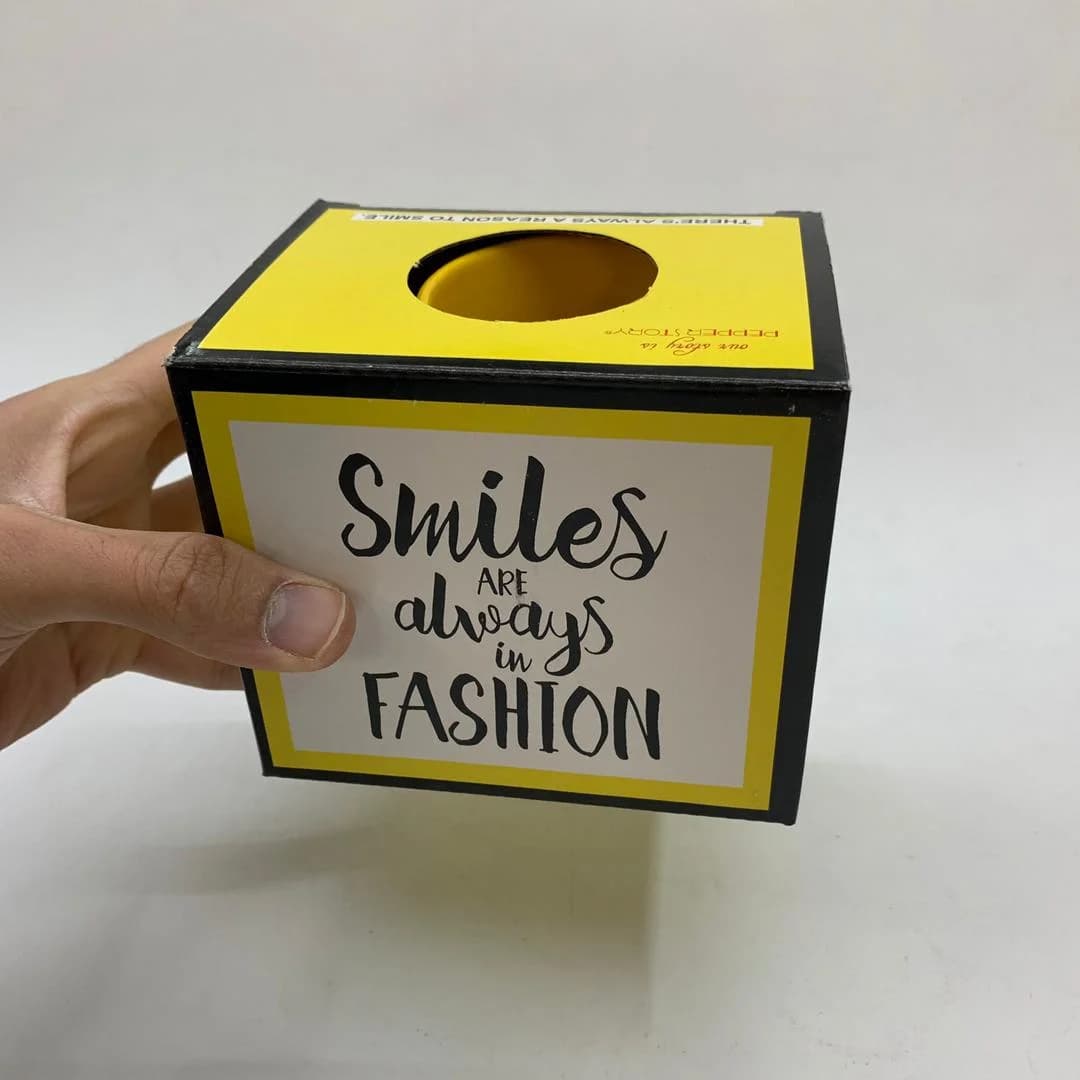 ماگ طرح ایموجی مدل LAUGH کد ۲۶۵ — تصویر ۲
