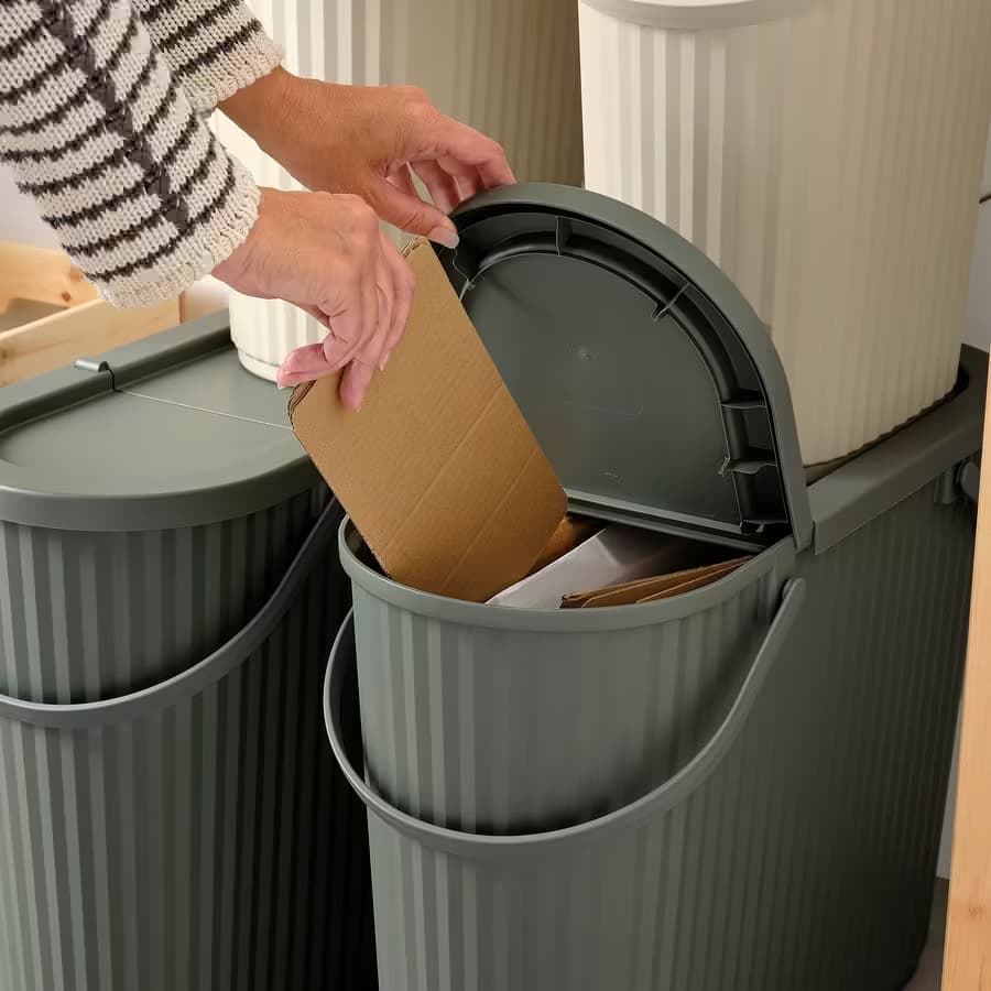 سطل درب دار 48 لیتری ایکیا مدل DAMMANG — تصویر ۳