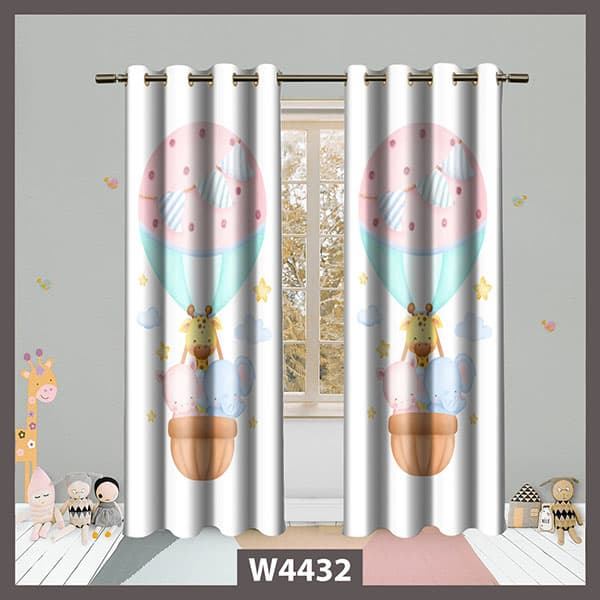 پرده کودک زرافه و بالن کد W4432