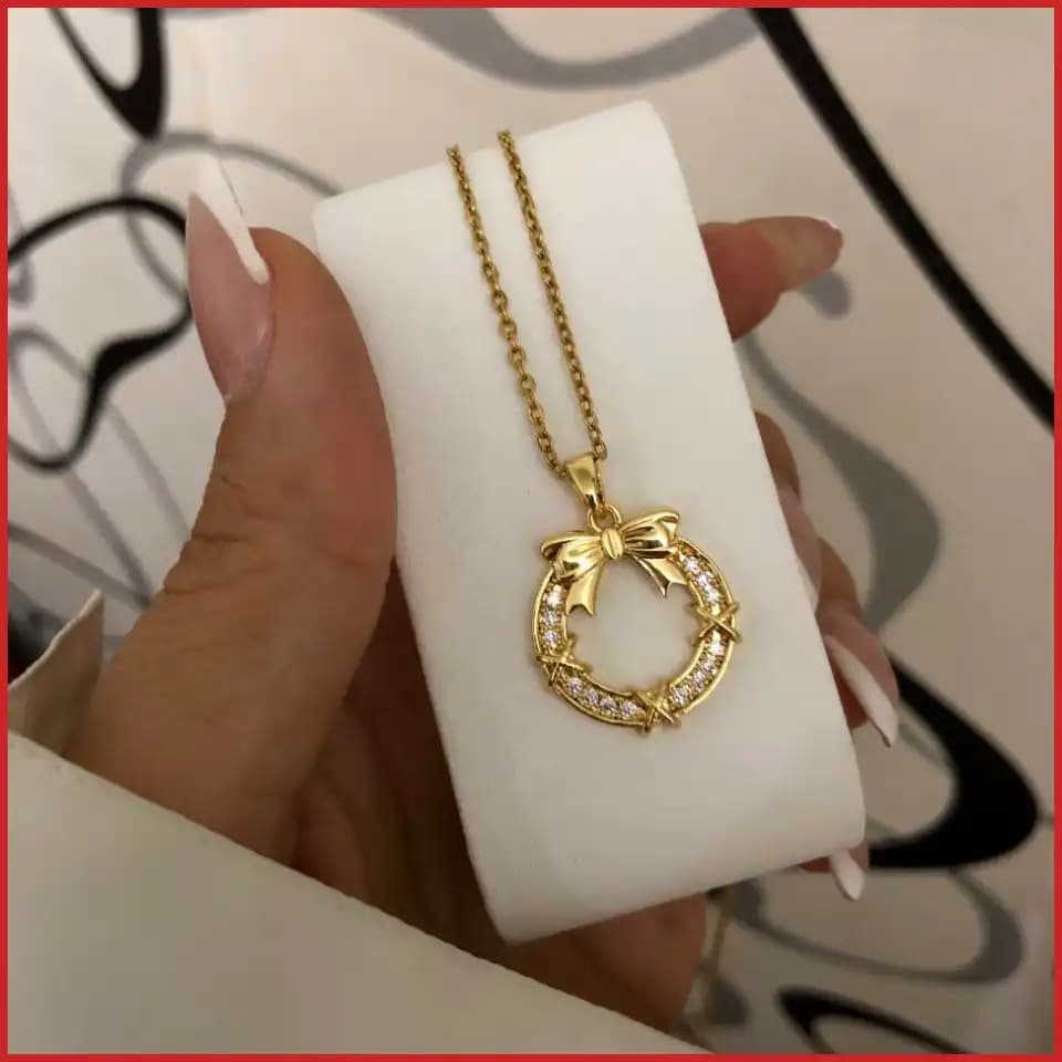 گردنبند زنانه طرح پاپیون و دایره نگین کاری شده آبکاری درجه یک ضد حساسیت رنگ ثابت کد zsm