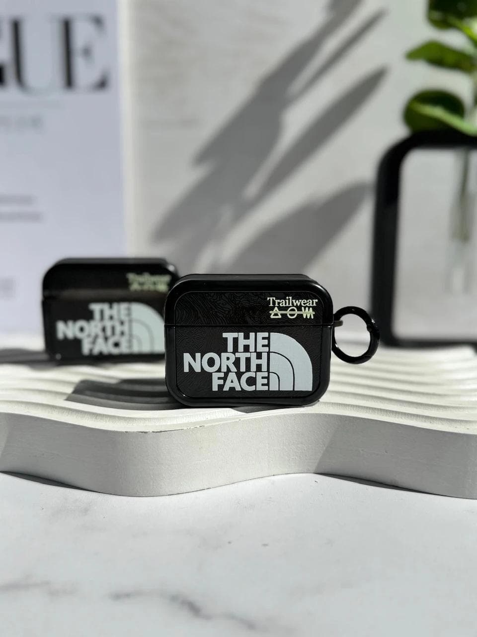کاور ایرپاد Trailwear نورث فیس (کدa0226) مناسب برای airpods 4 — تصویر ۲