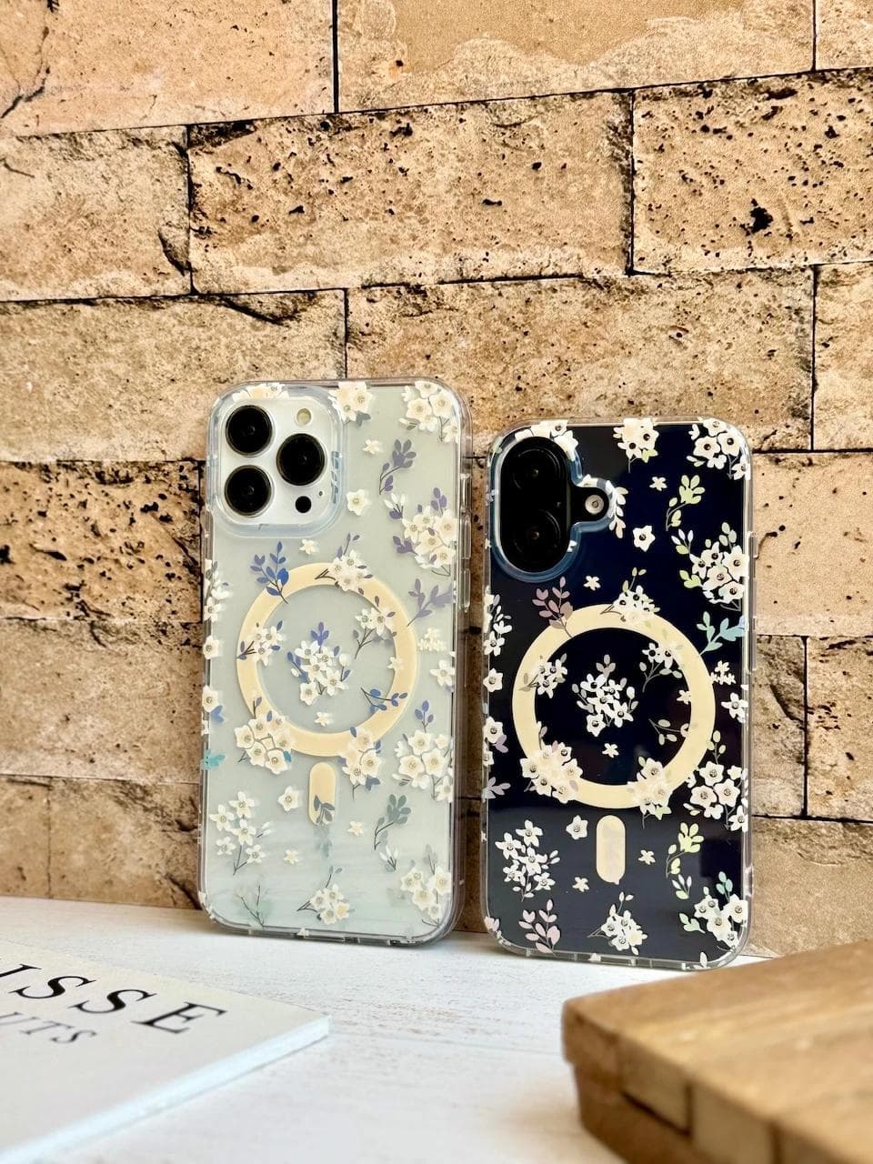 قاب شکوفه هولوگرامی با مگ سیف (کدC2029) مناسب برای iPhone 14Promax — تصویر ۴