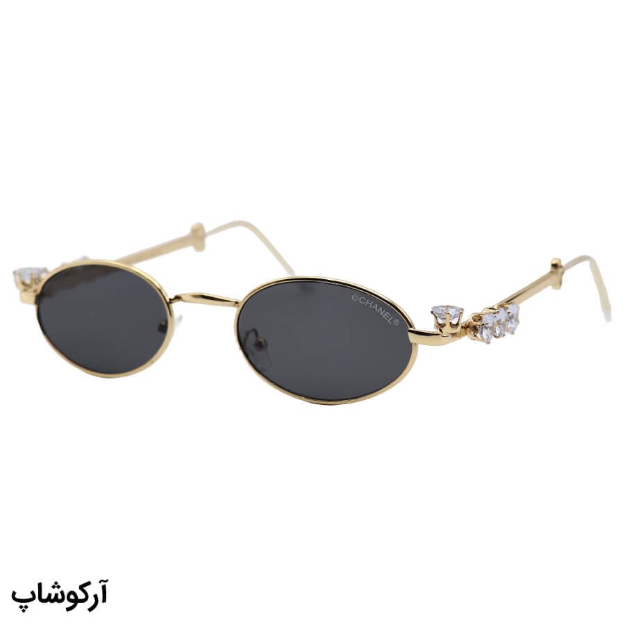 عینک آفتابی زنانه با فریم بیضی، طلایی رنگ، نگین دار و عدسی دودی تیره Chanel مدل 30678