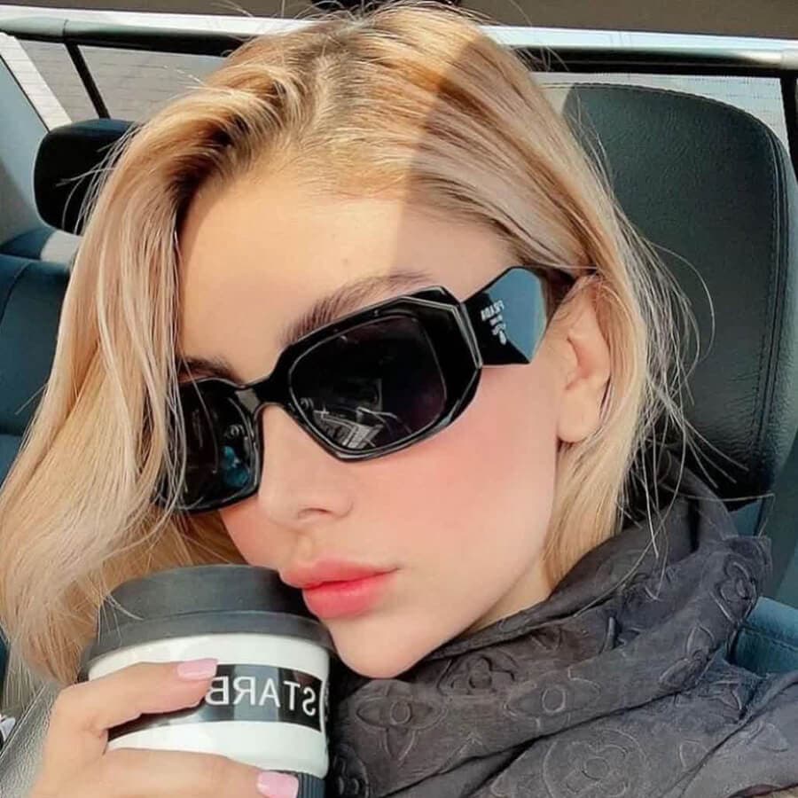 عینک آفتابی دسته سه بعدی برند Prada با فریم پلنگی و مستطیلی مدل 3941 — تصویر ۲