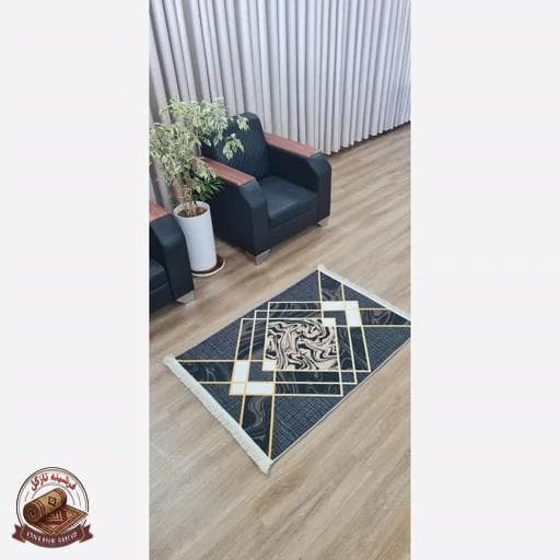 فرشینه مدرن مشکی طلایی رویه مخمل نررم | زیره استُپ دار (ضدلغزش) ابعاد مختلف h396 — تصویر ۵