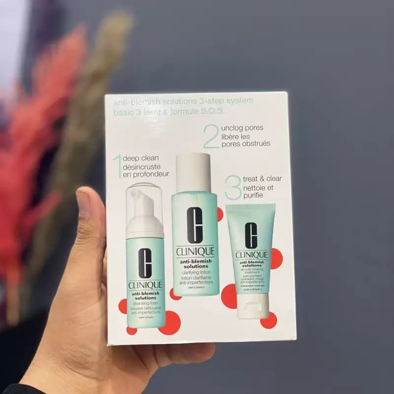 ست سه مرحله ای ضدجوش مدل Anti Blemish کلینیک کد 1644 — تصویر ۴