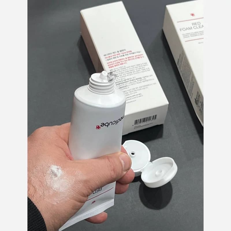 فوم شوینده سالیسیلیک اسید قرمز مدی کیوب 120ml کد 1585 — تصویر ۴