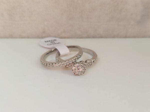 حلقه و پشت حلقه زنانه طرح نگینی کد 4