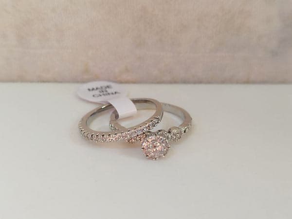 حلقه و پشت حلقه زنانه طرح نگینی کد 4 — تصویر ۳