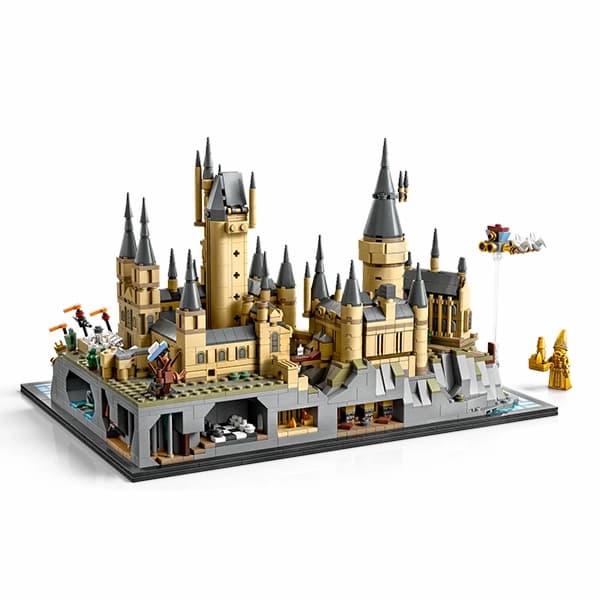 لگو هری پاتر مدل Hogwarts Castle and Grounds 76419 — تصویر ۳