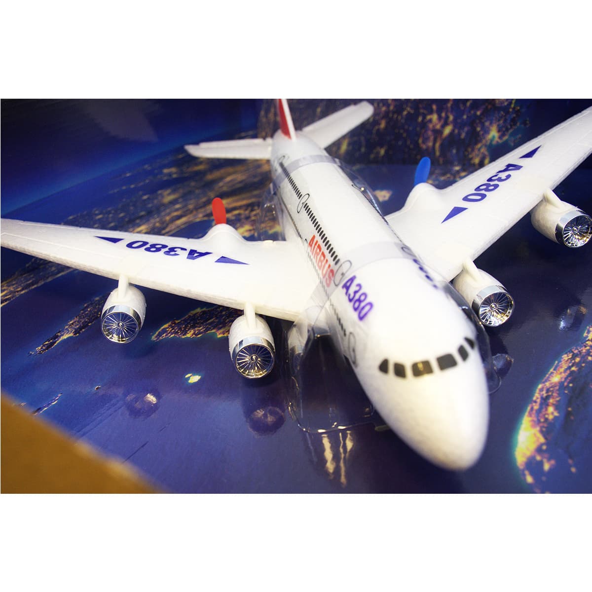 هواپیما بازی کنترلی مدل Airbus کد A380 — تصویر ۴
