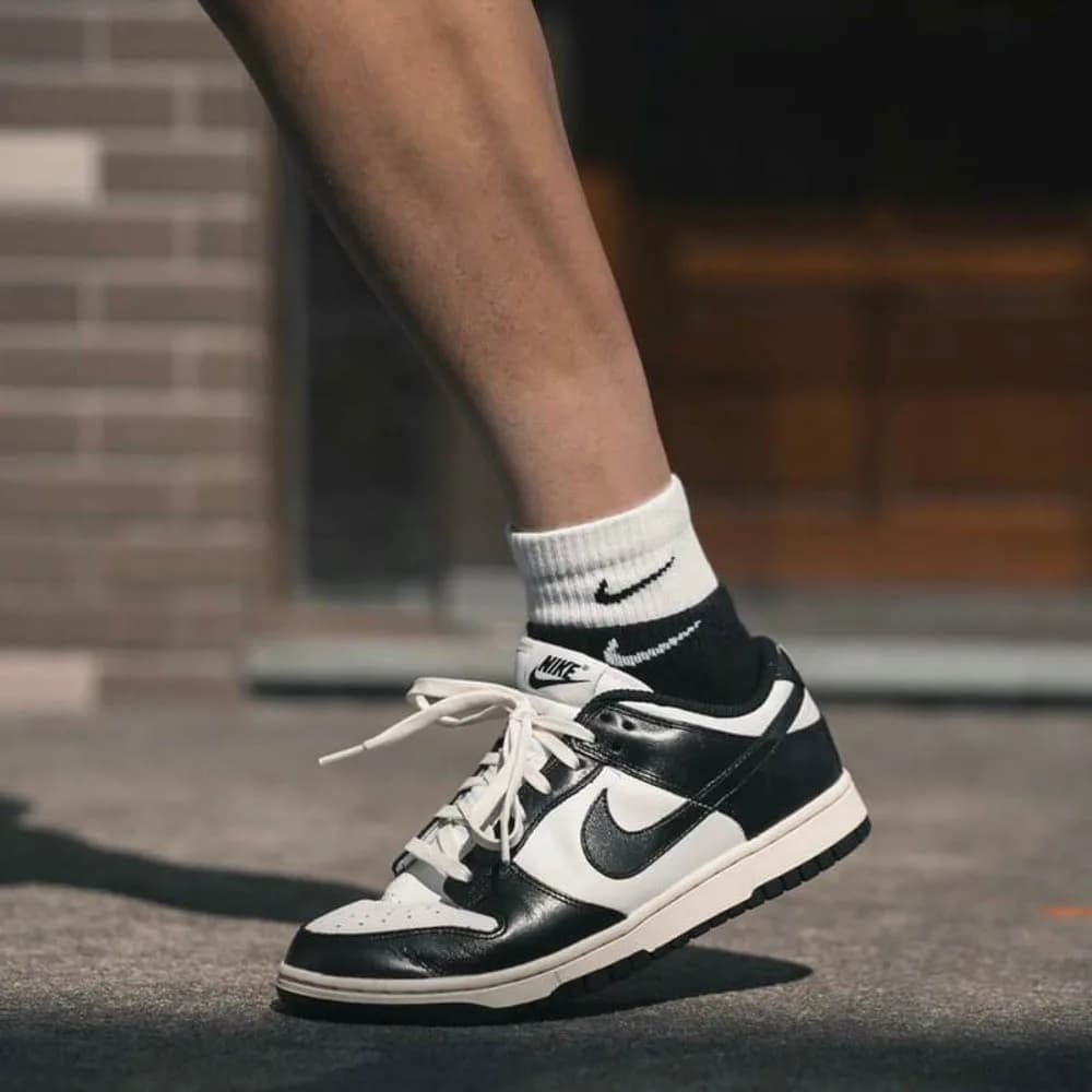 کتونی Nike مدل Dunk Low PRM Vintage Panda – FQ8899-100 — تصویر ۸