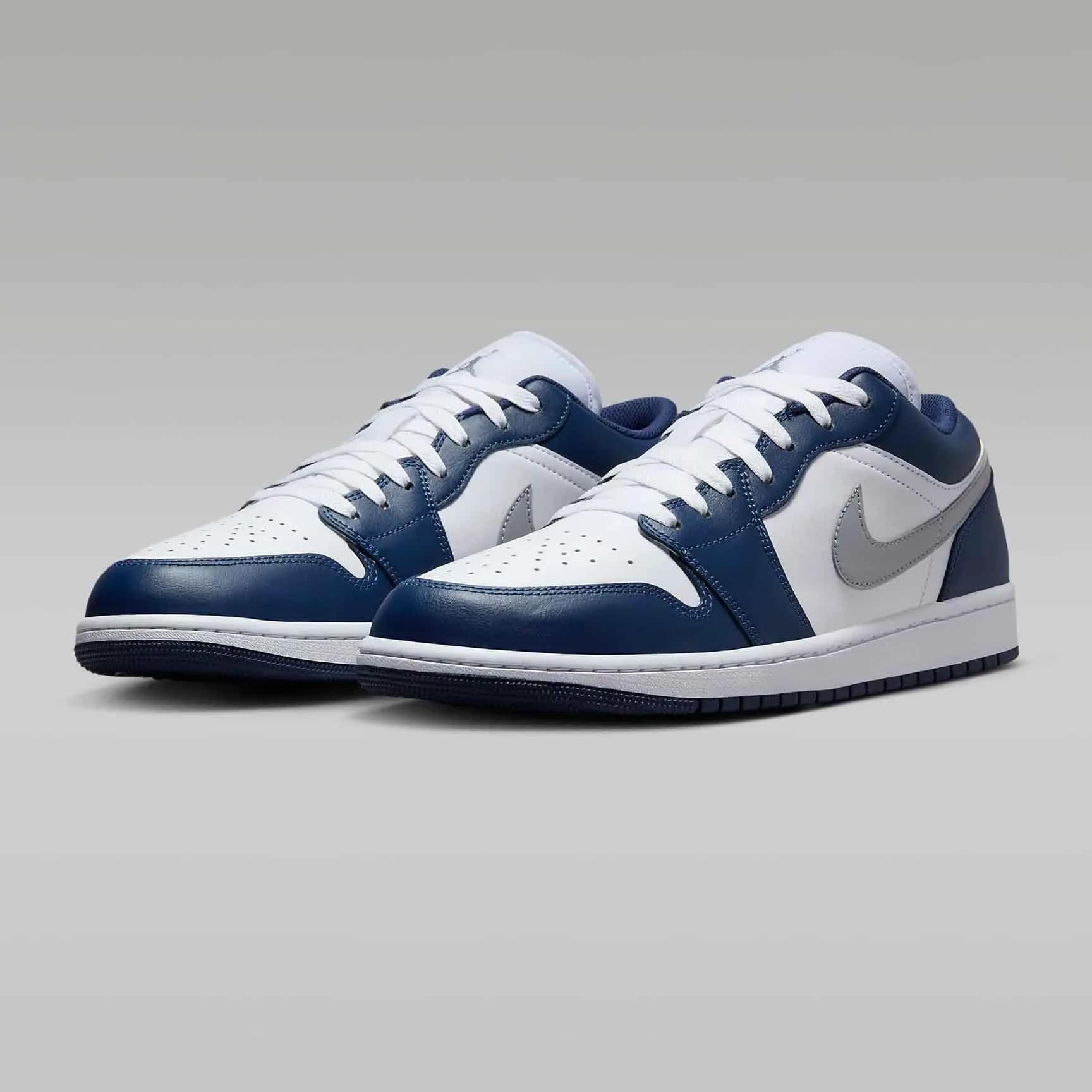 کتونی Nike مدل Jordan 1 Low – 553558-141 — تصویر ۳