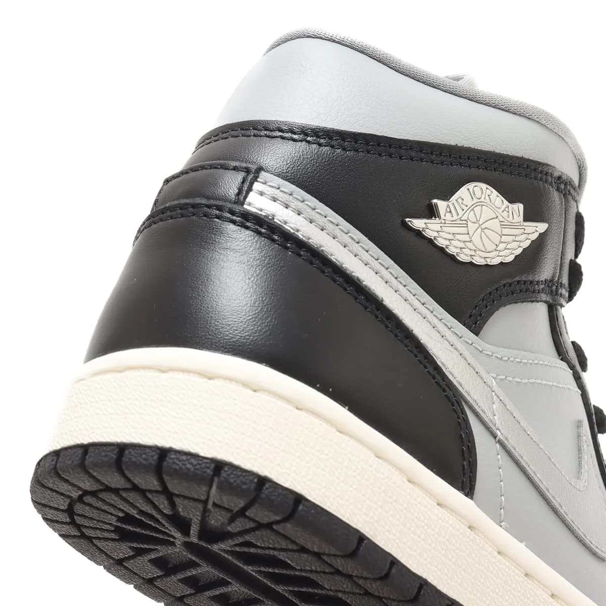 کتونی Nike مدل Air Jordan 1 Mid SE – FB9892-002 — تصویر ۸