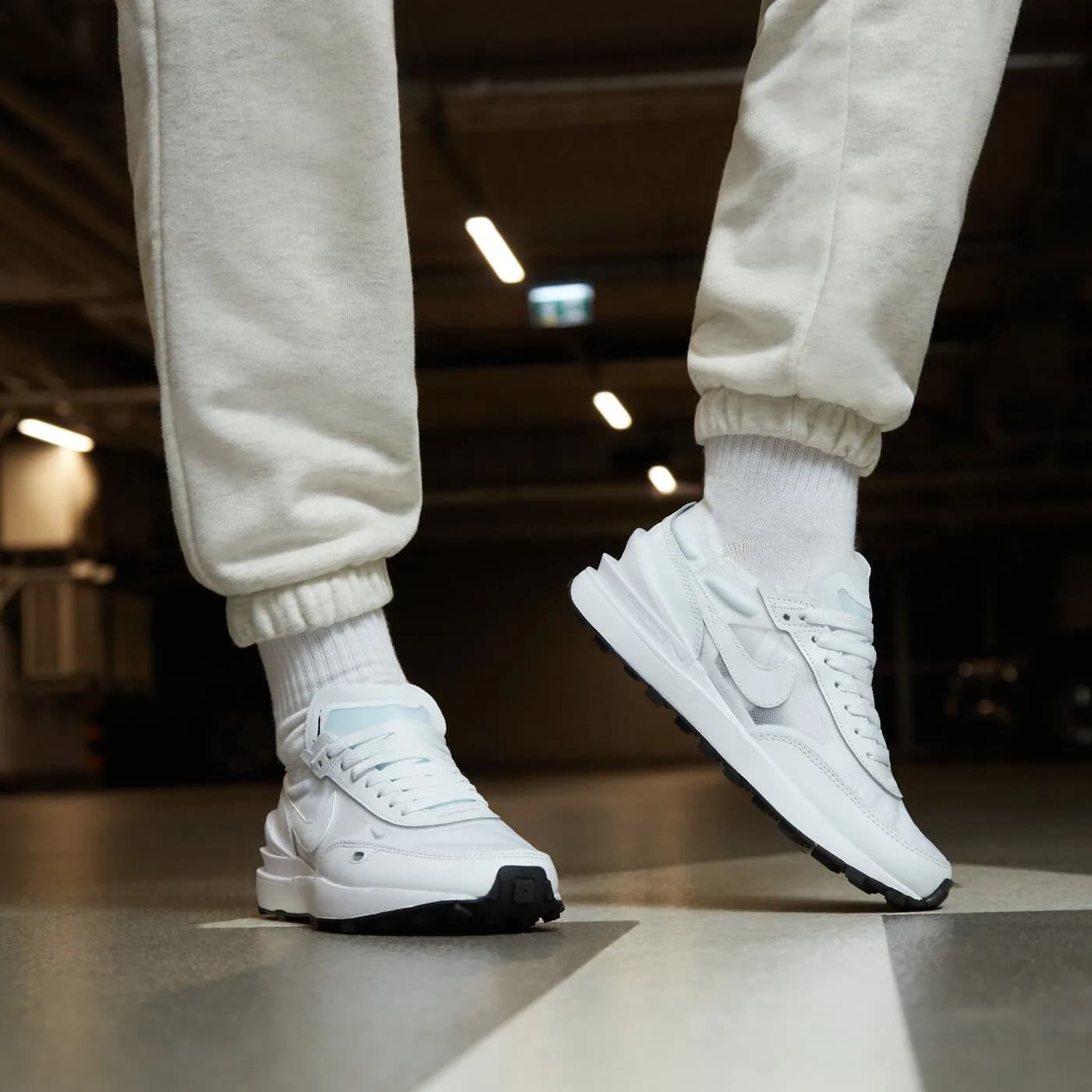 کفش دویدن Nike Waffle One – DC2533-103 — تصویر ۸