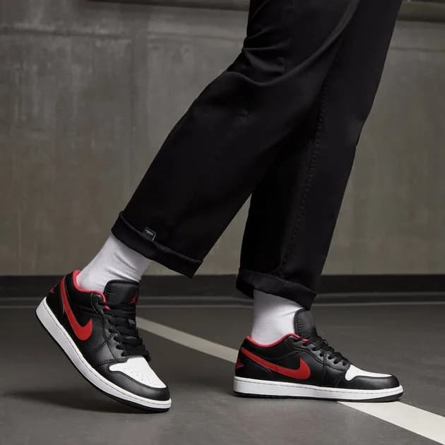 کتونی Nike مدل Air Jordan 1 Low – 553558-063 — تصویر ۳