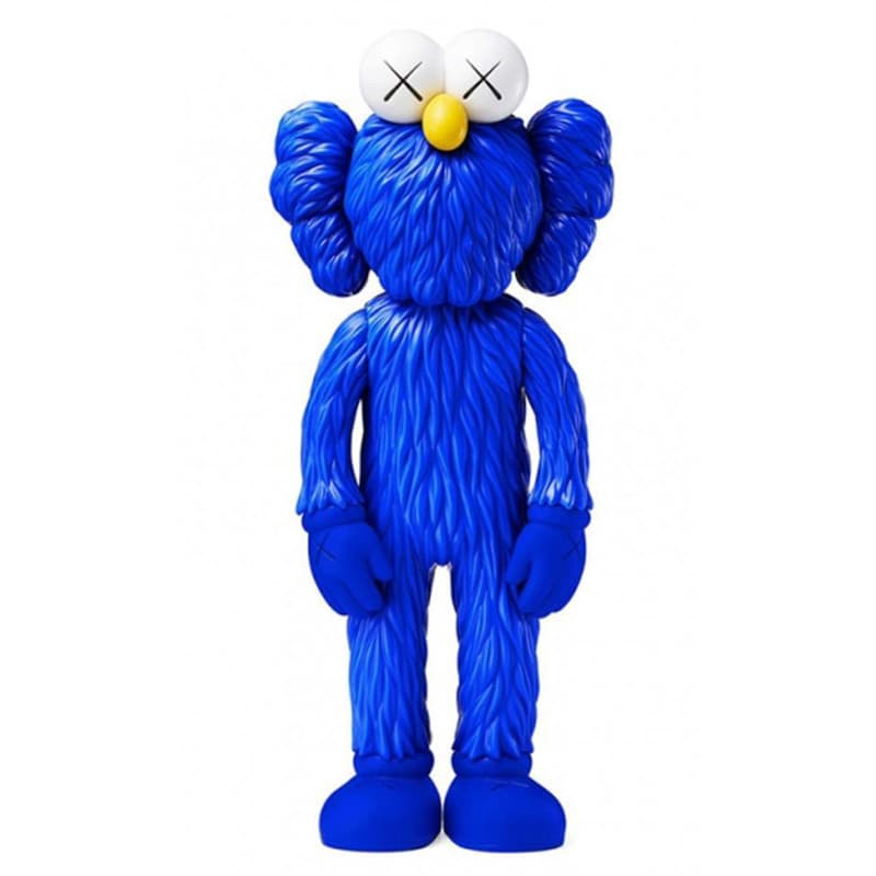 مجسمه کنارسالنی کاوز پشمالو Kaws