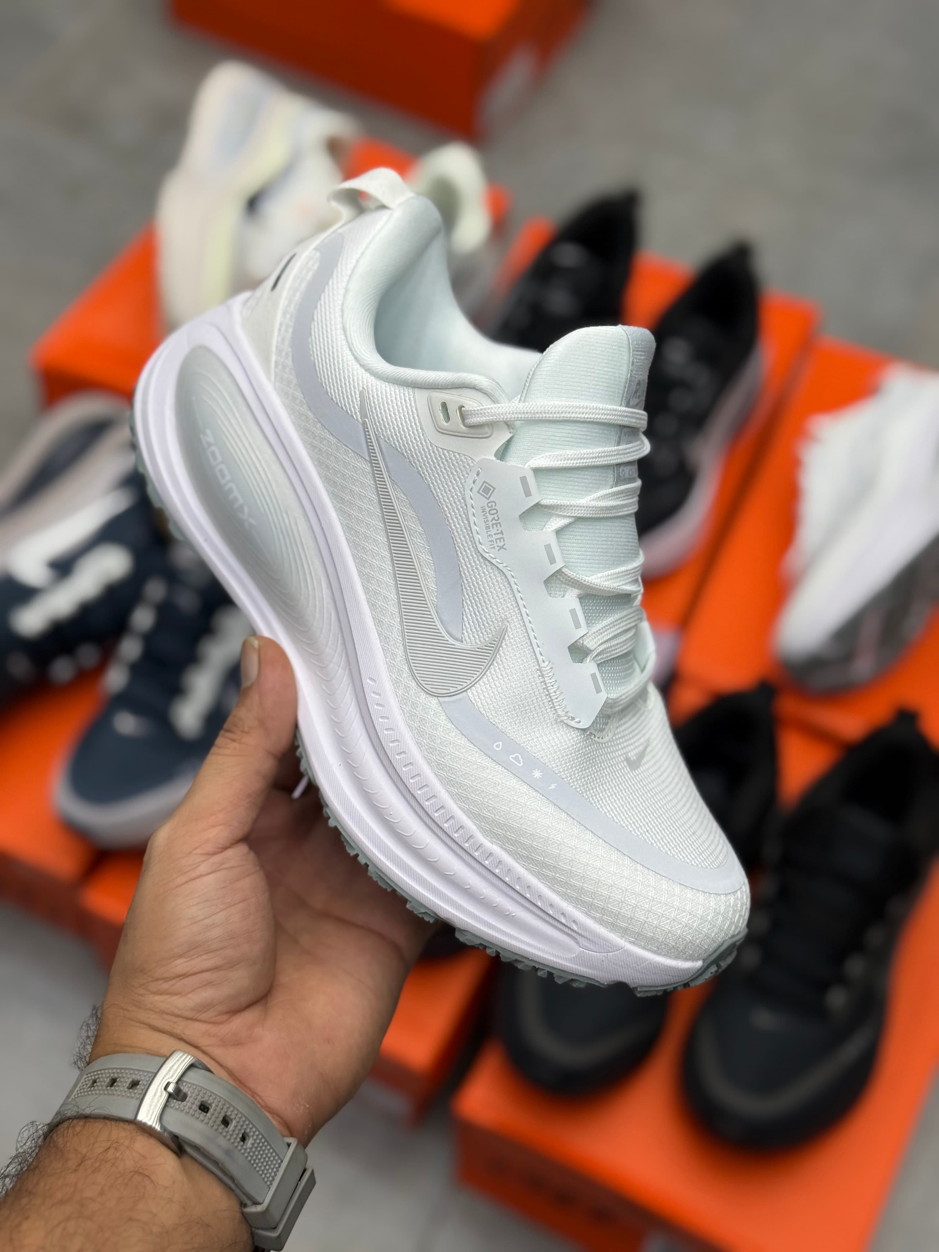 نایک وومرو پلاس مردانه مسترکوالیتی ویتنام | Nike Vomero Plus — تصویر ۲