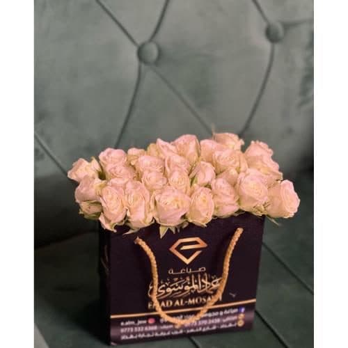 باکس گل رز سفید کوچک 6163