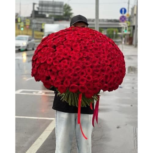 دسته گل رز قرمز لاکچری 6013
