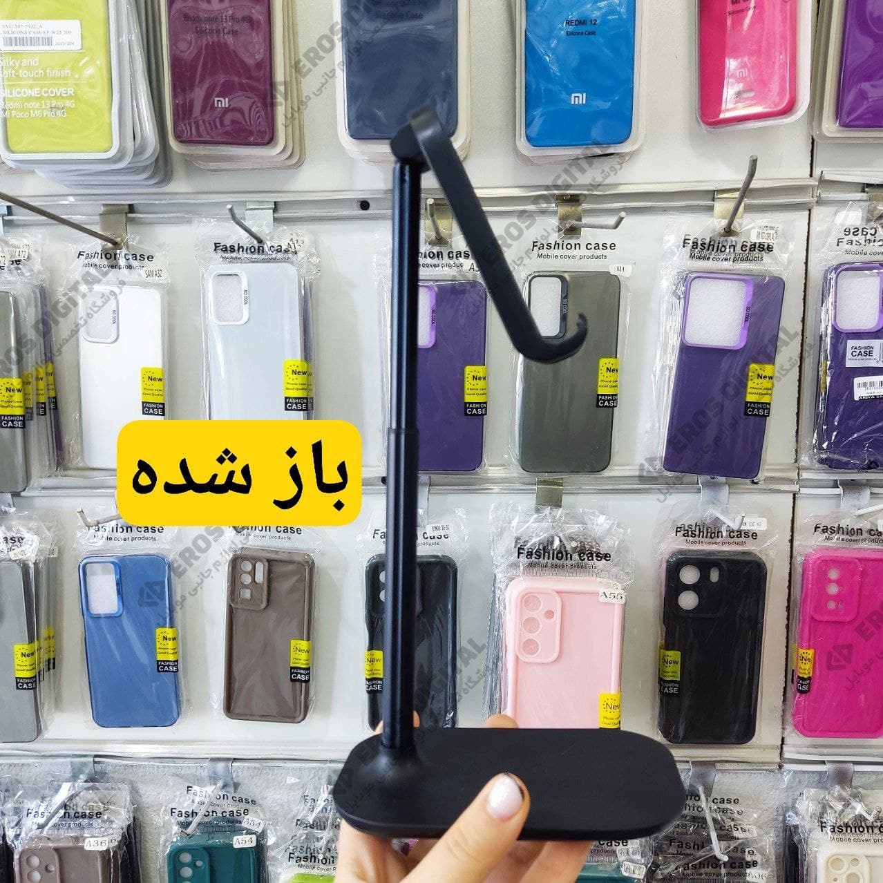 پایه نگهدارنده رومیزی گوشی موبایل و تبلت با قابلیت تنظیم ارتفاع — تصویر ۴