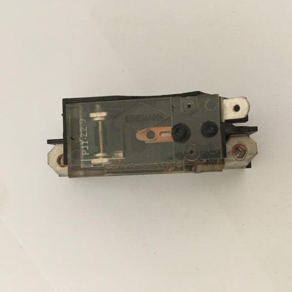 رله اضافه بار 240 ولت (HEINEMANN PJ1-C157-XXA-A 240V 38.7A TRIP 1N.C. OVERLOAD RELAY BREAKER) — تصویر ۵