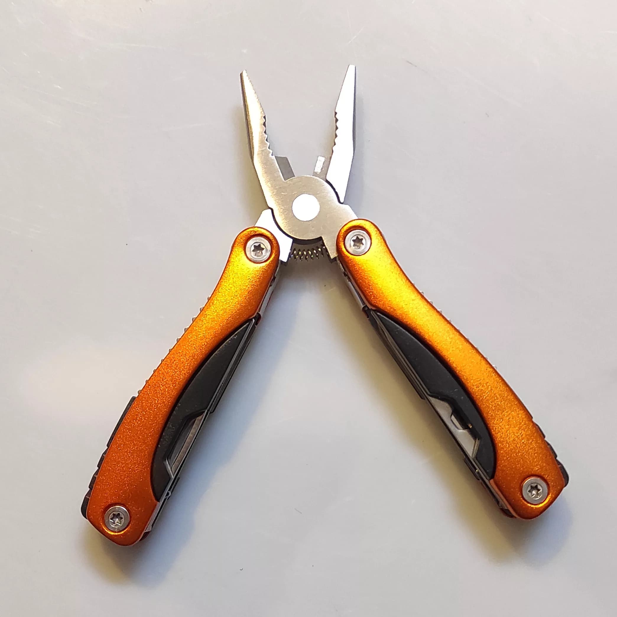 انبردست چند کاره مدل تاشو چریکی کد XT5 — تصویر ۳